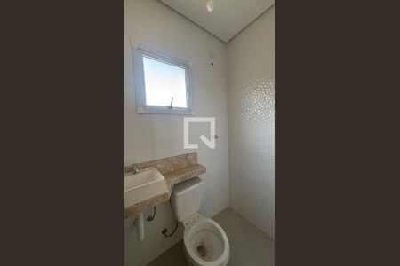 Banheiro da Suíte de apartamento para alugar com 3 quartos, 90m² em Vila Mazzei, Santo André