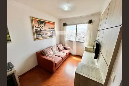 Sala de apartamento para alugar com 3 quartos, 70m² em Vila Basileia, São Paulo