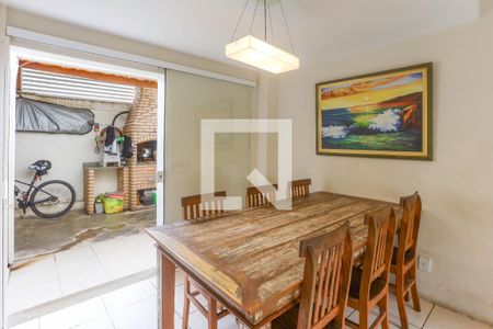 Sala de casa de condomínio à venda com 3 quartos, 98m² em Taboão, São Bernardo do Campo