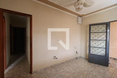 Sala de casa para alugar com 3 quartos, 138m² em Ipiranga, Ribeirão Preto