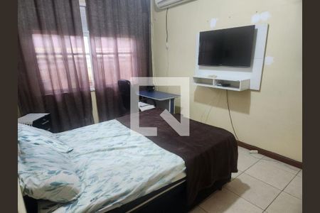 Quarto de casa para alugar com 3 quartos, 220m² em Cascadura, Rio de Janeiro