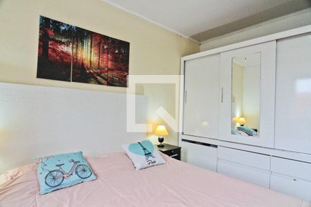 Casa para alugar com 5 quartos, 285m² em Vila Carbone, São Paulo