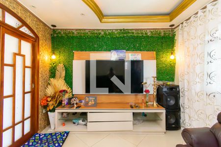 Sala de casa para alugar com 4 quartos, 220m² em Parque Santa Madalena, São Paulo