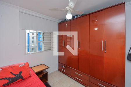 Quarto 1 de apartamento para alugar com 2 quartos, 55m² em Jardim Lallo, São Paulo