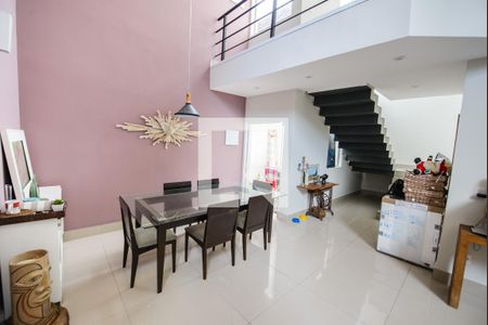 Sala de Jantar de casa de condomínio para alugar com 3 quartos, 300m² em Loteamento Industrial, Taubaté