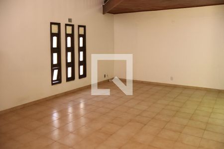 Sala 1 de casa para alugar com 8 quartos, 782m² em Caminho das Árvores, Salvador