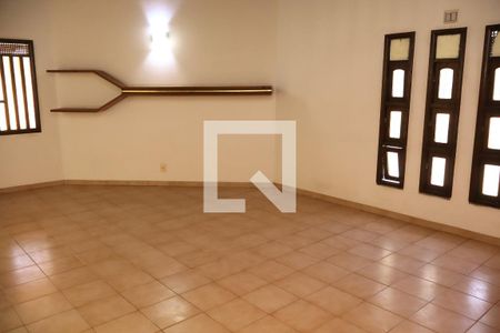 Sala 1 de casa para alugar com 8 quartos, 782m² em Caminho das Árvores, Salvador