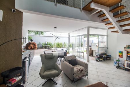 Sala de casa de condomínio à venda com 4 quartos, 300m² em Residencial Tres (alphaville), Santana de Parnaíba