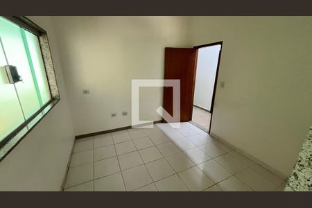 Quarto de casa para alugar com 4 quartos, 215m² em Alto Umuarama, Uberlândia