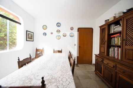 Sala de casa para alugar com 6 quartos, 630m² em Alto de Pinheiros, São Paulo