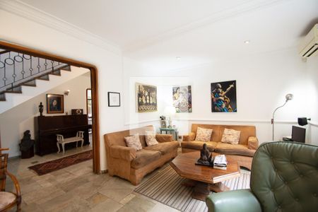 Sala de casa para alugar com 6 quartos, 630m² em Alto de Pinheiros, São Paulo