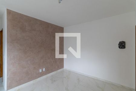 Sala/Cozinha/Área de Serviço de apartamento à venda com 2 quartos, 47m² em Vila Marieta, São Paulo