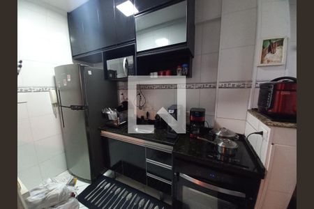 Cozinha de apartamento para alugar com 1 quarto, 60m² em Centro, São Vicente