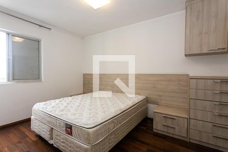 Suíte de apartamento para alugar com 2 quartos, 74m² em Parque Savoy City, São Paulo