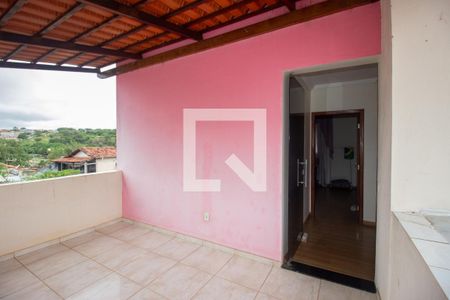 Varanda da Sala 2 de casa à venda com 3 quartos, 360m² em Alvorada, Contagem