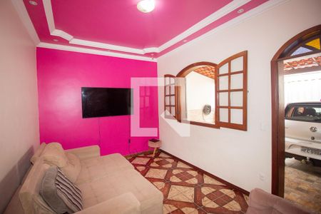 Sala de casa à venda com 3 quartos, 360m² em Alvorada, Contagem