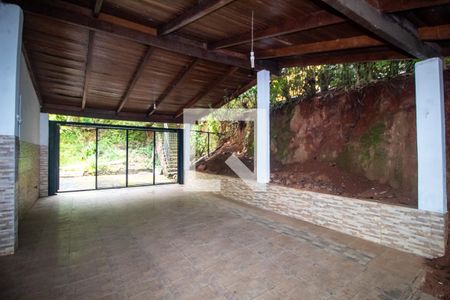 Garagem de casa para alugar com 3 quartos, 400m² em Nonoai, Porto Alegre