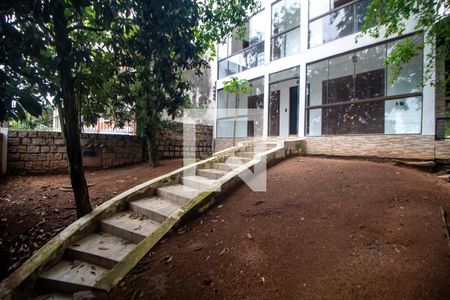 Hall de entrada de casa para alugar com 3 quartos, 400m² em Nonoai, Porto Alegre