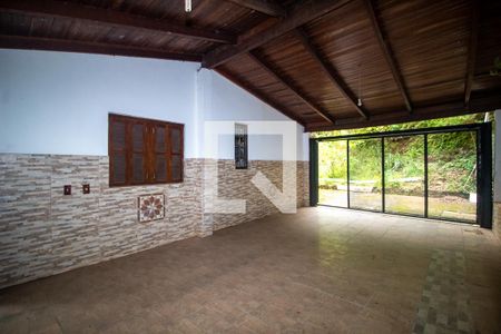 Garagem de casa para alugar com 3 quartos, 400m² em Nonoai, Porto Alegre