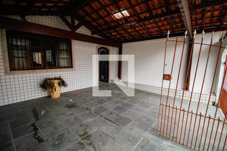 Casa para alugar com 2 quartos, 160m² em Vila Tupi, Praia Grande