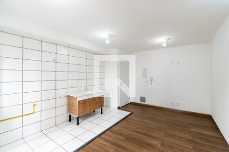 Sala de apartamento para alugar com 2 quartos, 40m² em Vila Mira, São Paulo