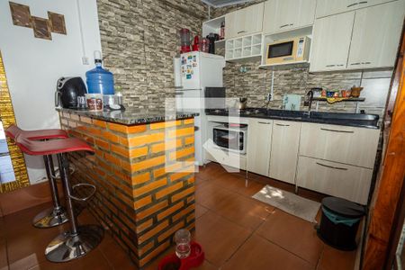 Sala/Cozinha de casa à venda com 1 quarto, 250m² em Santa Rosa de Lima, Porto Alegre