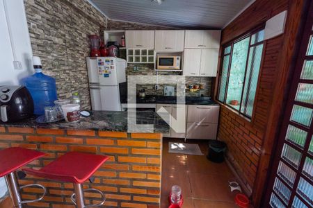 Sala/Cozinha de casa à venda com 1 quarto, 250m² em Santa Rosa de Lima, Porto Alegre