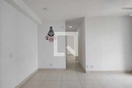 Sala de apartamento para alugar com 2 quartos, 58m² em Jacarepaguá, Rio de Janeiro