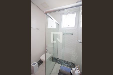 Banheiro da Suíte de apartamento à venda com 3 quartos, 165m² em Olinda, Contagem