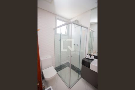 Banheiro da Suíte de apartamento à venda com 3 quartos, 165m² em Olinda, Contagem