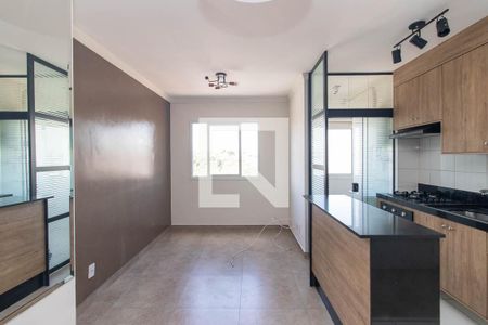 Sala de apartamento para alugar com 2 quartos, 42m² em Vila Galvão, Guarulhos