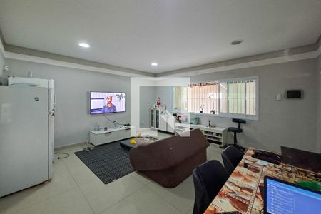 Sala de casa para alugar com 4 quartos, 580m² em Cidade Ocian, Praia Grande