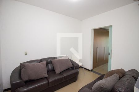 Sala de casa à venda com 5 quartos, 592m² em Sapucaias Iii, Contagem