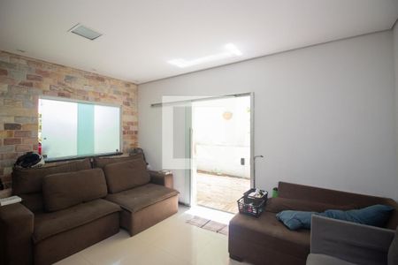 Sala de casa à venda com 5 quartos, 592m² em Sapucaias Iii, Contagem