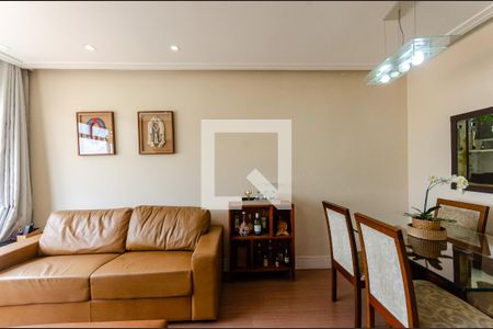 Sala de apartamento à venda com 3 quartos, 93m² em Vila Cavaton, São Paulo