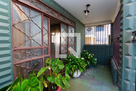 Casa para alugar com 8 quartos, 950m² em Inconfidentes, Contagem