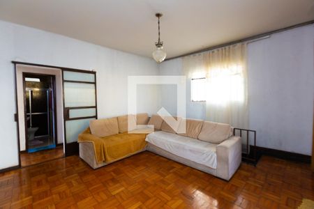 Casa para alugar com 8 quartos, 950m² em Inconfidentes, Contagem