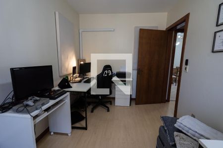 Quarto 1 de apartamento à venda com 2 quartos, 79m² em Jardim Itu, Porto Alegre