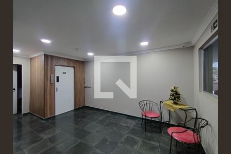 Hall de entrada de apartamento à venda com 2 quartos, 61m² em Jardim Patente Novo, São Paulo