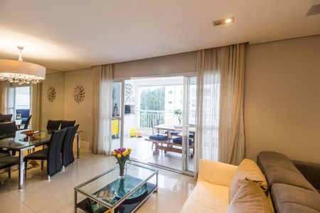 Sala de apartamento para alugar com 3 quartos, 132m² em Tamboré, Santana de Parnaíba