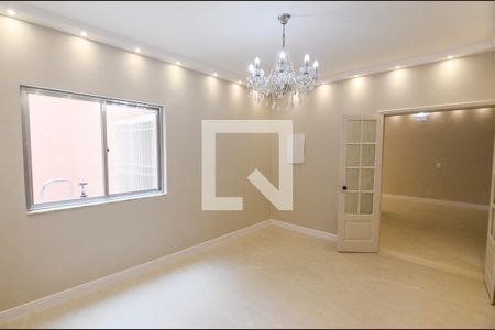 Sala de casa para alugar com 5 quartos, 400m² em Grajaú, Rio de Janeiro