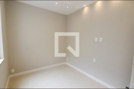 Quarto 1 de casa para alugar com 5 quartos, 400m² em Grajaú, Rio de Janeiro