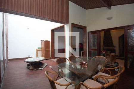 Varanda de casa de condomínio para alugar com 4 quartos, 588m² em Vila Albertina, São Paulo