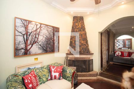 Sala de casa de condomínio para alugar com 4 quartos, 588m² em Vila Albertina, São Paulo