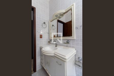 Banheiro Suíte de casa à venda com 3 quartos, 200m² em Vila Salete, São Paulo