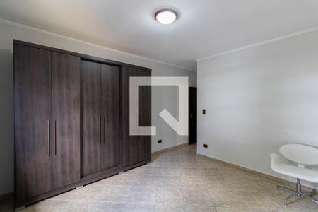 Suíte de casa à venda com 3 quartos, 200m² em Vila Salete, São Paulo