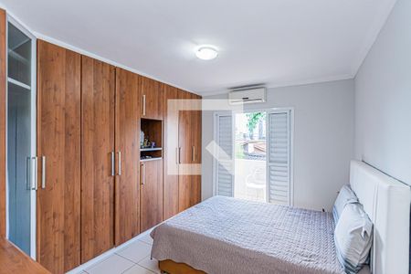 Suite de casa para alugar com 3 quartos, 300m² em Parque Sao Domingos, São Paulo