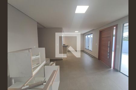 Casa à venda com 3 quartos, 500m² em Ovídeo Guerra, Lagoa Santa