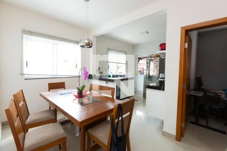 Casa para alugar com 3 quartos, 150m² em Vila Paris, Contagem