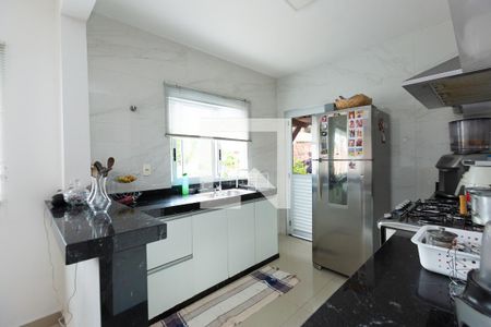 Casa para alugar com 3 quartos, 150m² em Vila Paris, Contagem